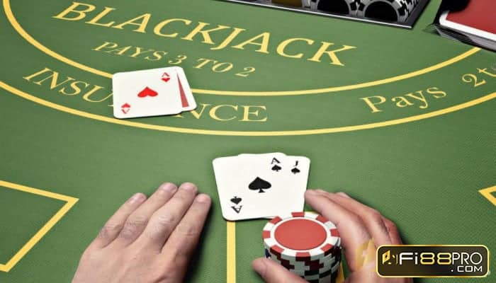 Blackjack là gì? Chơi Blackjack casino có giàu được không?